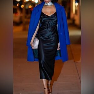 Elegant Blue Double-Breasted Pea Coat